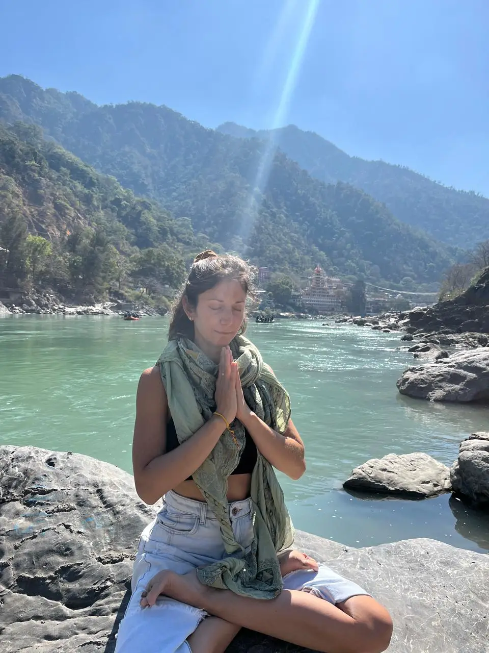Práctica de yoga y meditación